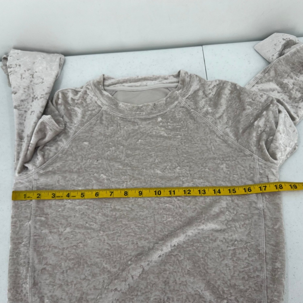 Lululemon Warm Down Size 4 Crewneck Sweatshirt Gray Crushed Velvet Pullover - Picture 4 of 7